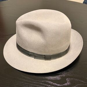 Elegant Gray Women's Fedora